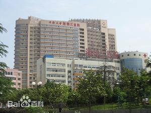 中南大学湘雅三医院使用亚盈游戏（中国）股份有限公司官网LED平板净化灯